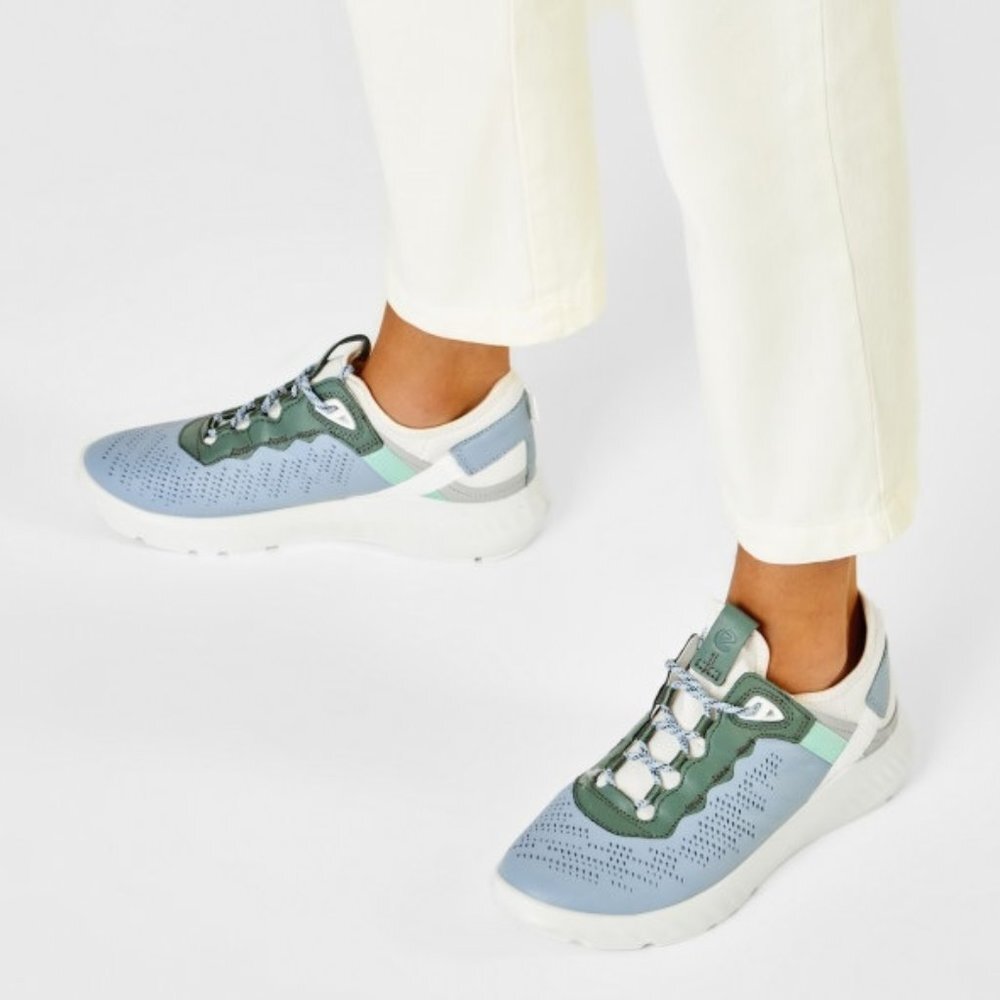 ECCO Women's ST.1 Lite Sneaker
